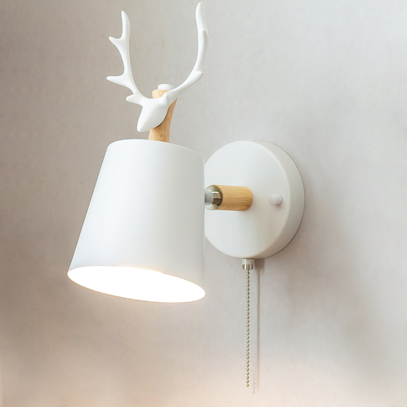 Antler Wall Lamp – detail 2