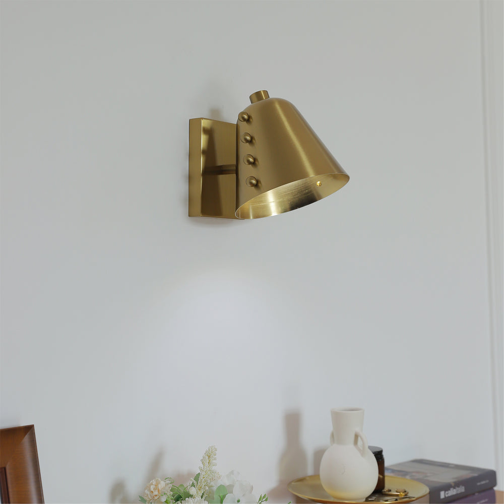 Bespoke Wall Lamp – detail 2