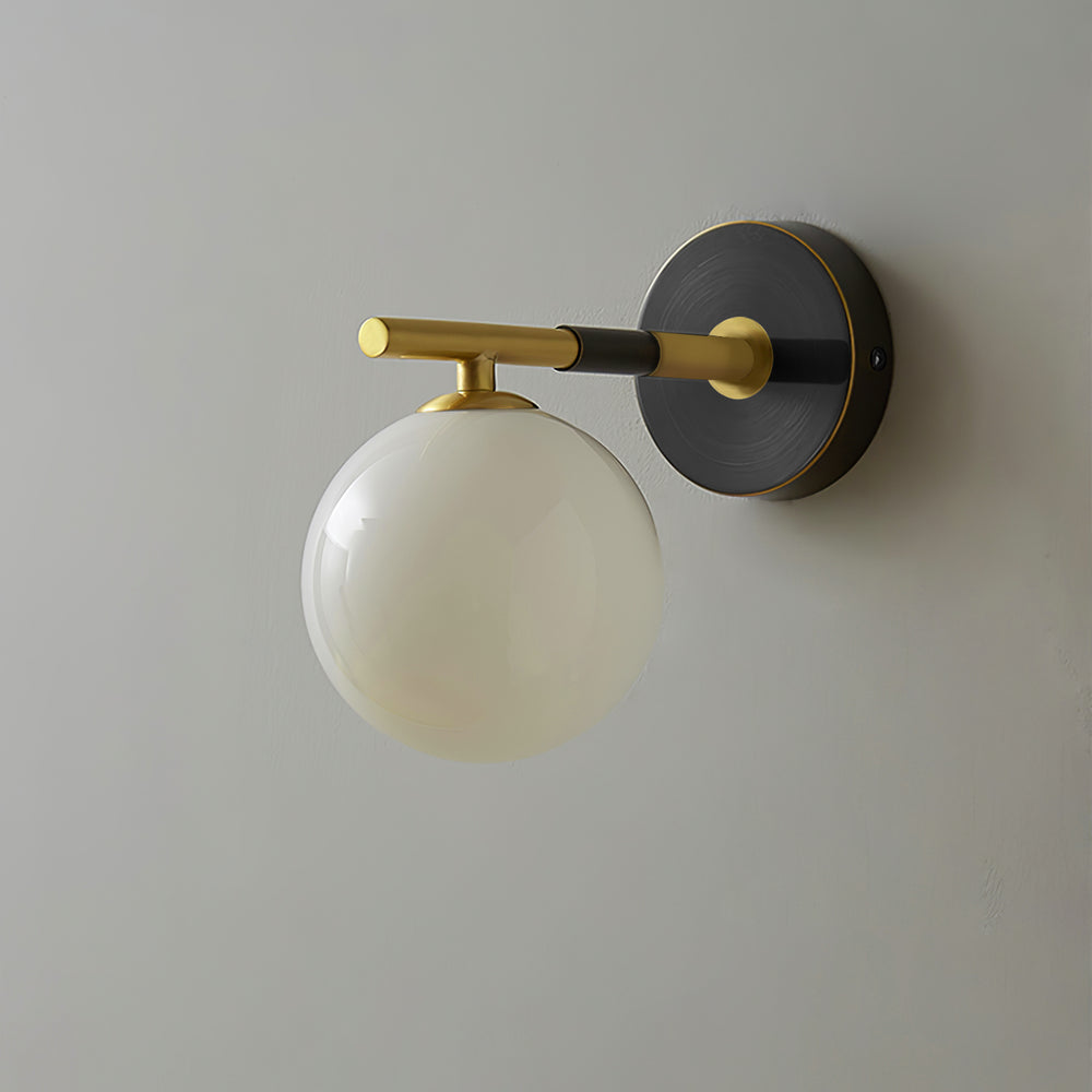 Brass Global Wall Lamp – detail 2