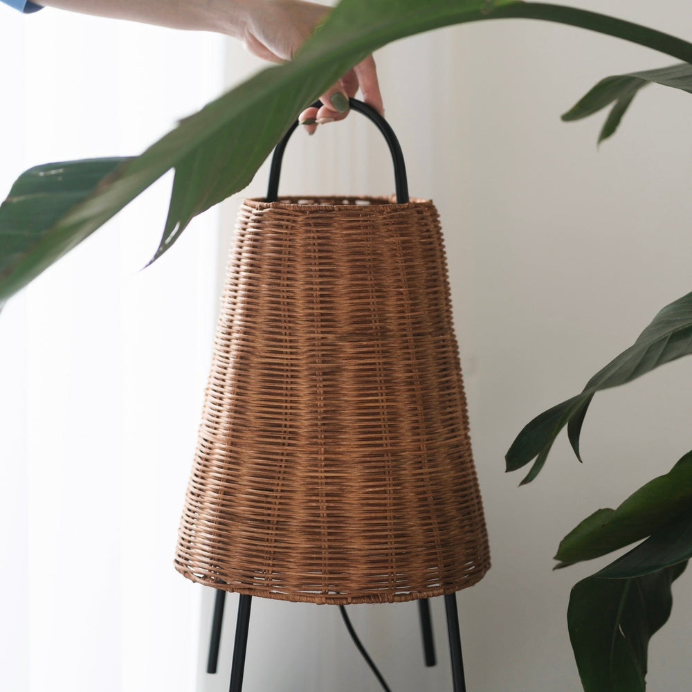 Catalina Coastal Table Lamp – detail 2