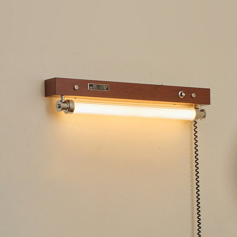 Hopper Plug in Wall Sconce – detail 12