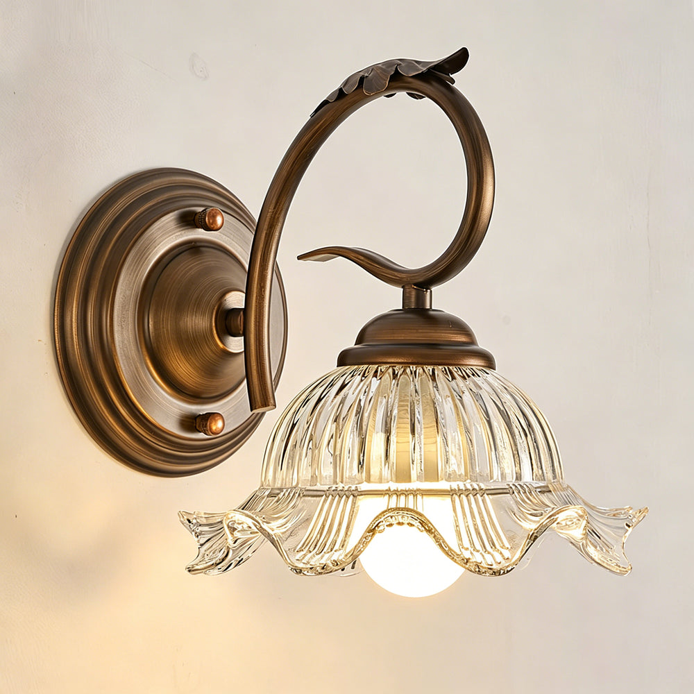 Sutton Glass Wall Sconce – detail 2