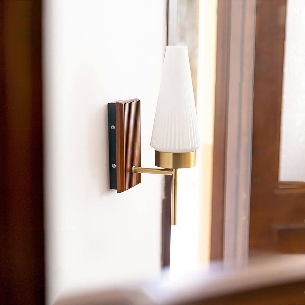 Farrell Wall Light – detail 2