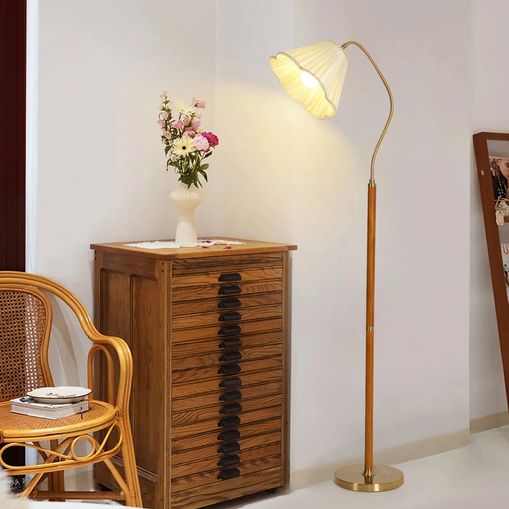 Florentine Fabric Floor Lamp – detail 2
