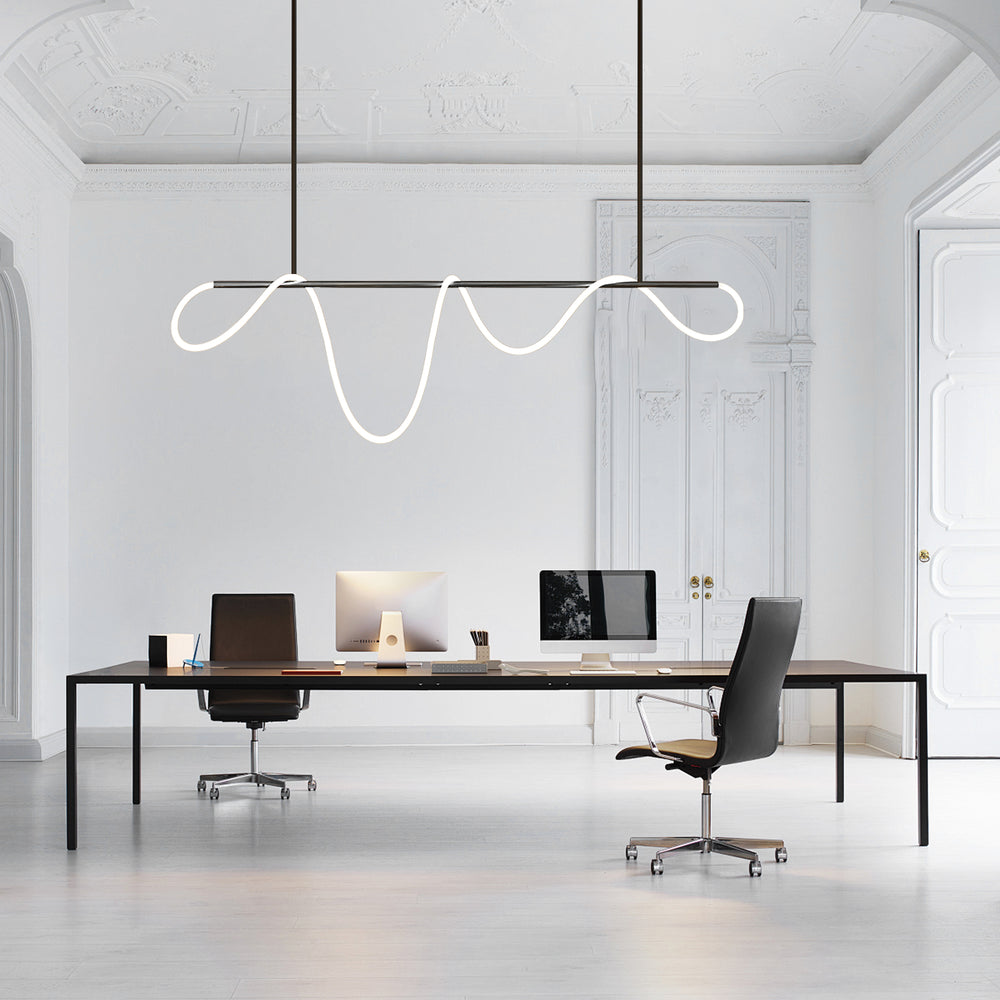 Serpentine Glow Black Chandelier – detail 2