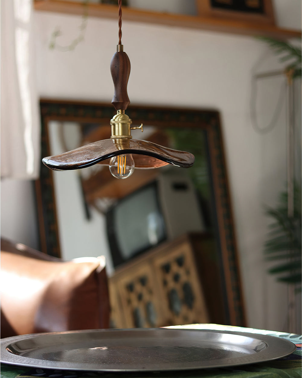 Gideon Glass Pendant Light – detail 2