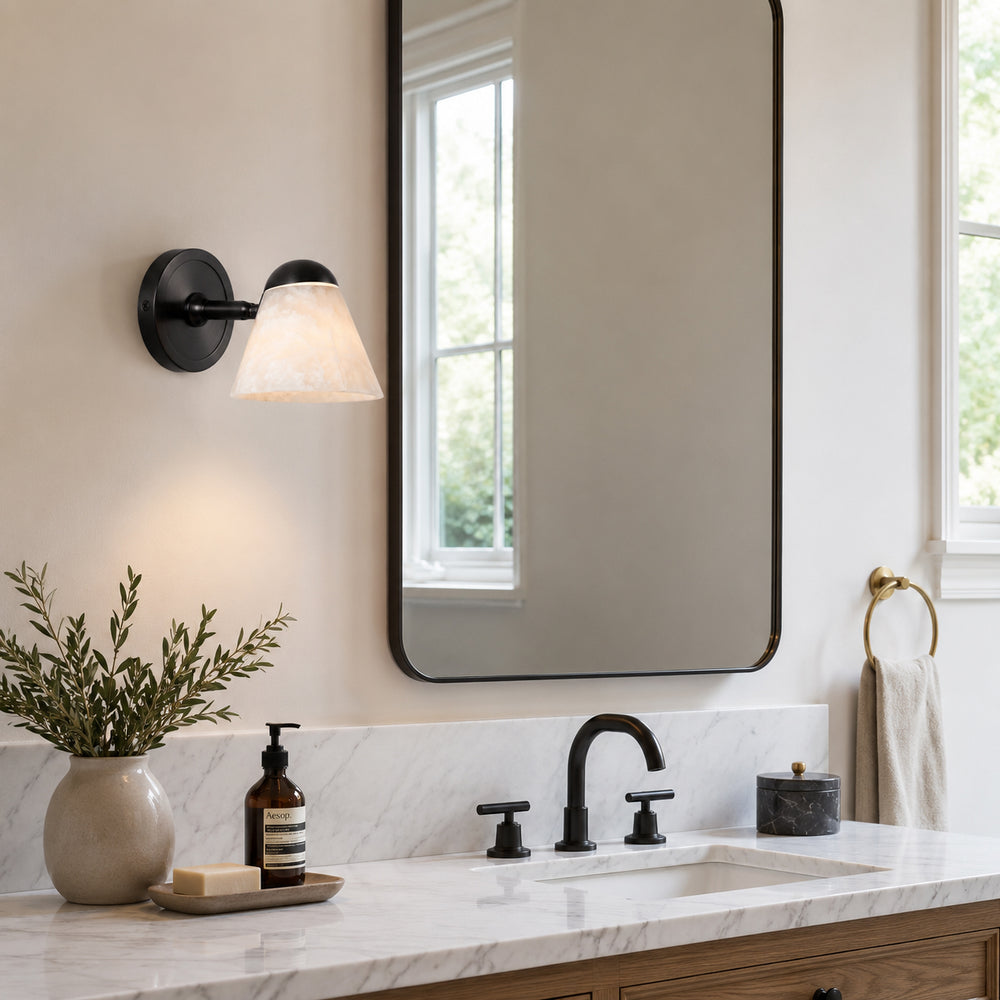 Janna Alabaster Wall Sconce – detail 2