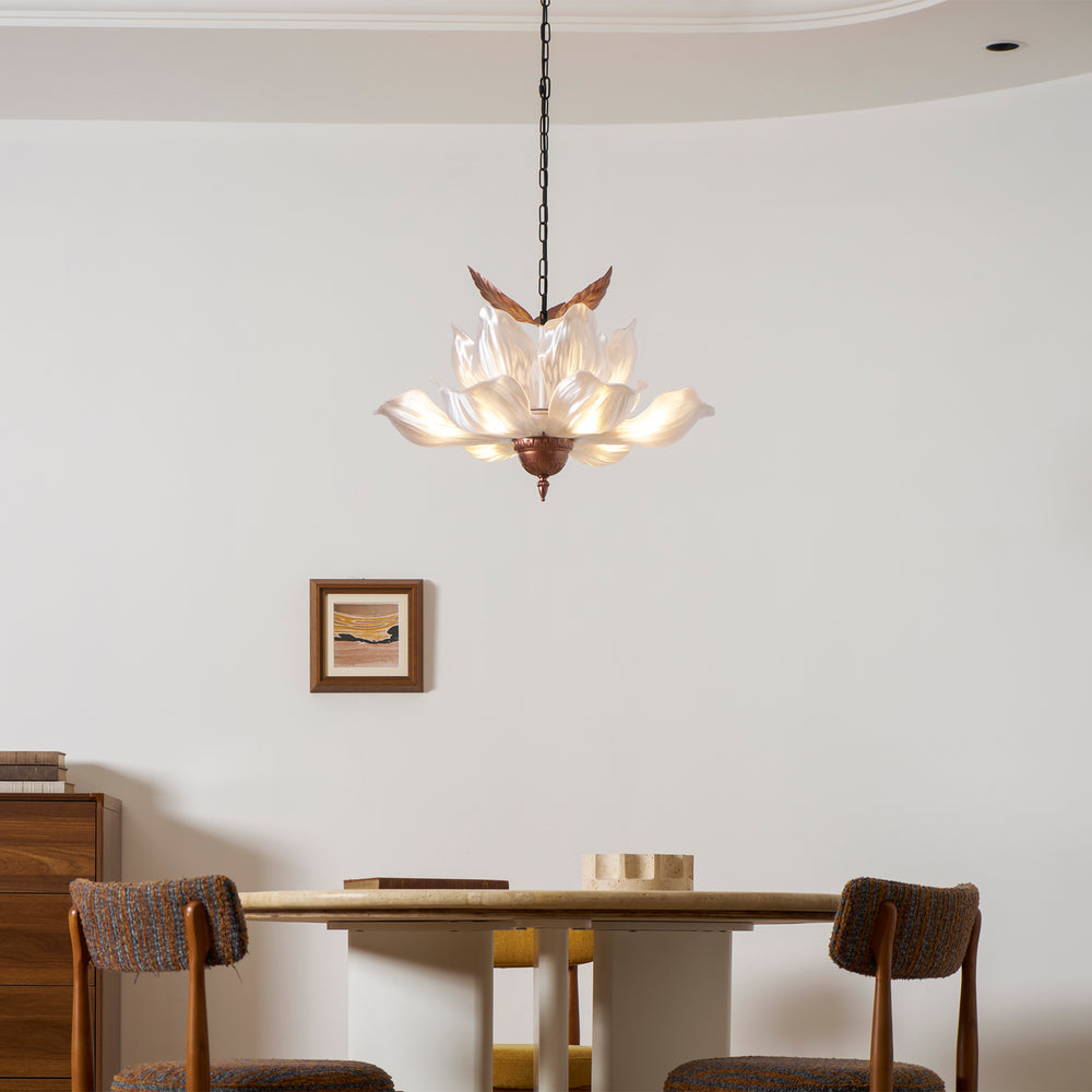 Magnolia Bloom Chandelier – detail 2