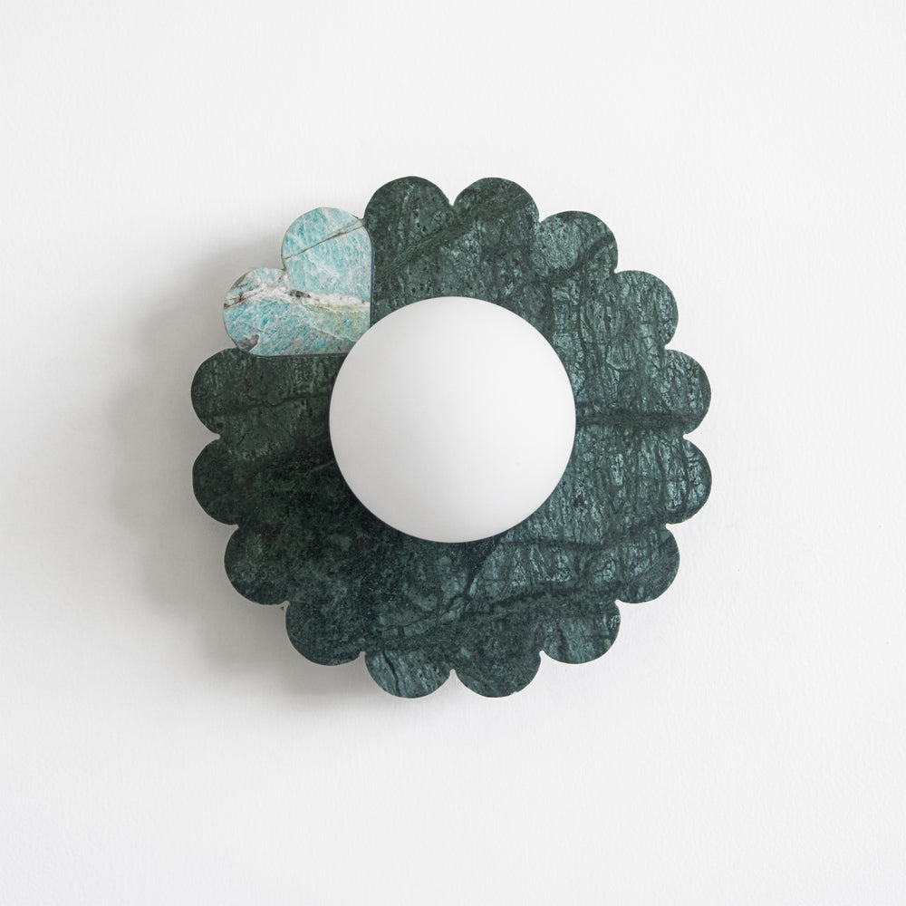 Petal Marble Wall Lamp – detail 2