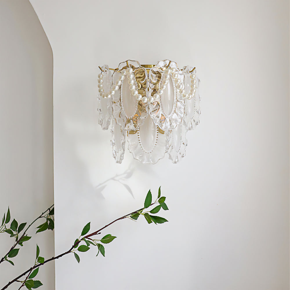 Petal Pearl Wall Light – detail 2