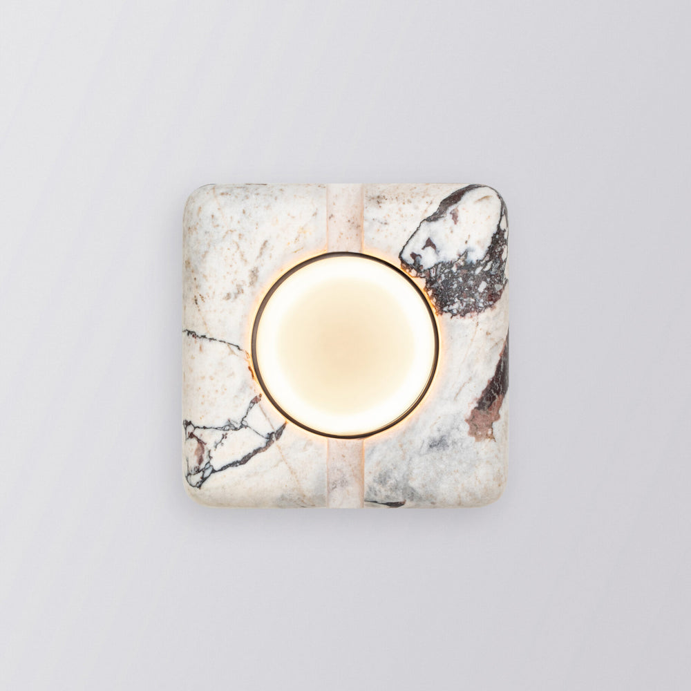 Rectilinear Radiance Wall Lamp – detail 2