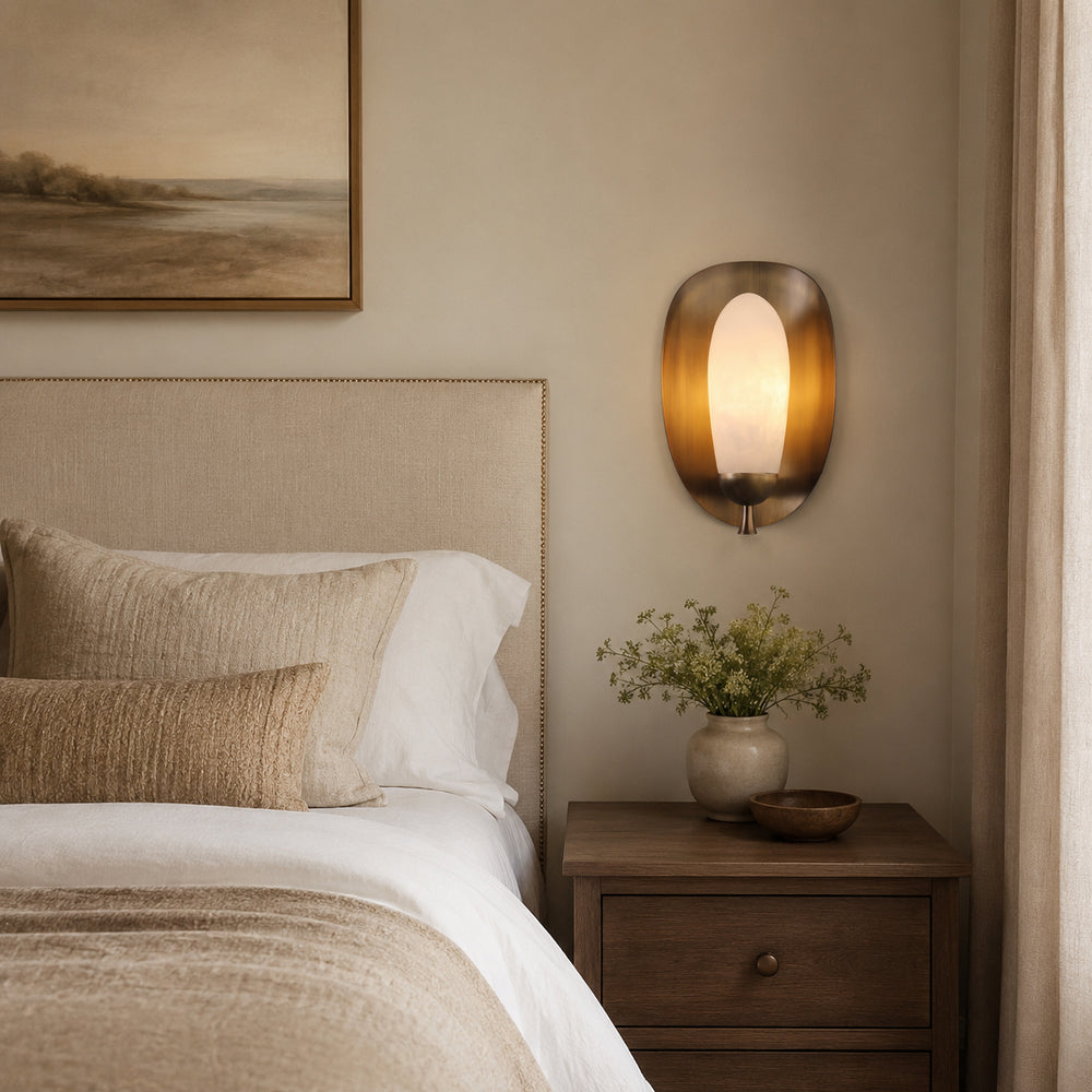 Sabine Alabaster Wall Sconce – detail 2