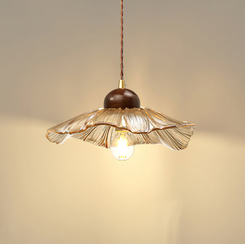 Scalloped Floral Pendant Lamp – detail 9