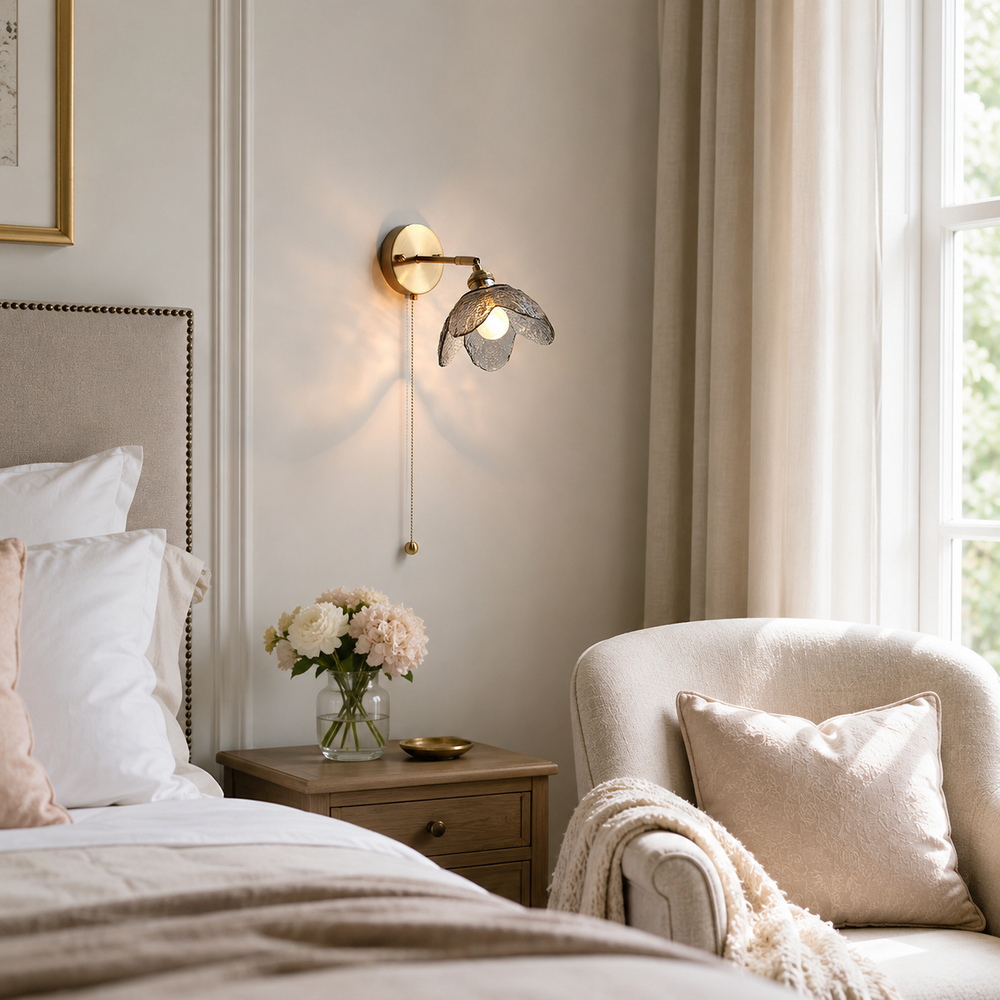  Solene Glass Wall Sconce – detail 2