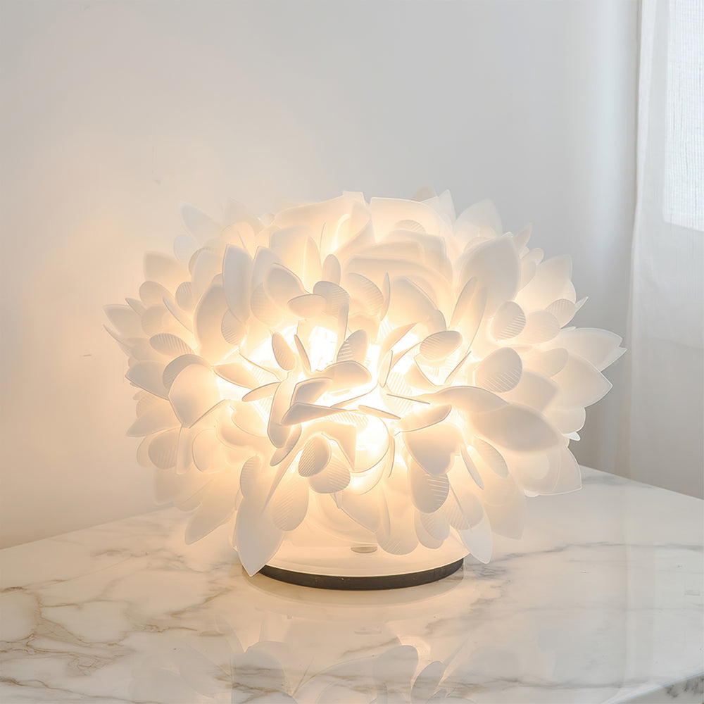Veli Foliage Table Lamp – detail 2