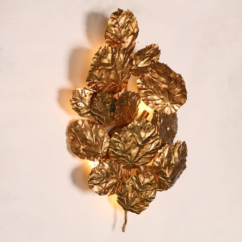 Pathleaf Heap Wall Lamp – detail 2
